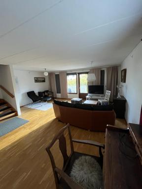 Radhus invid Kurjoviken - Housity