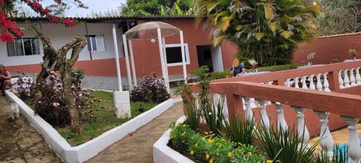 Linda Chácara com Piscina Churrasqueira e Wi-FI - Housity