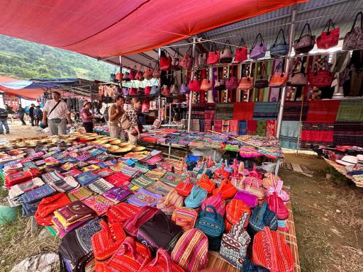 Bac Ha Lodge Retreat - Housity