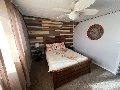 Comfortable 2 Bedroom Home in Historic Hibbing - Housity