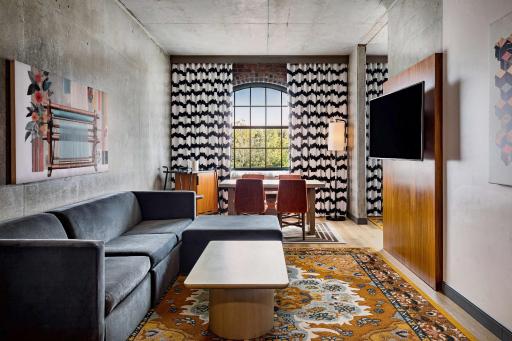 The LOOM Hotel, Tapestry Collection by Hilton - Housity
