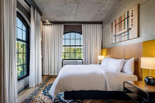 The LOOM Hotel, Tapestry Collection by Hilton - Housity