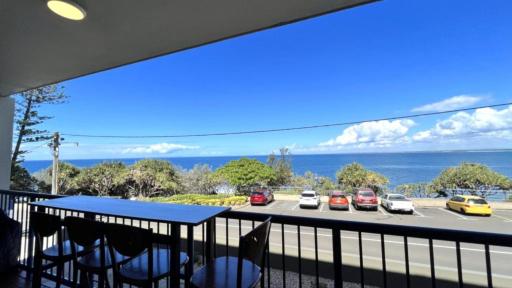 Waterfront, Excellent Ocean & Shipping Lane View - Housity