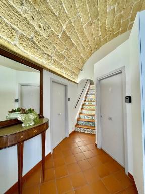 Capo Rama Suites & Rooms - Housity
