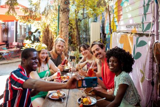 Good People Design Hostel - Housity