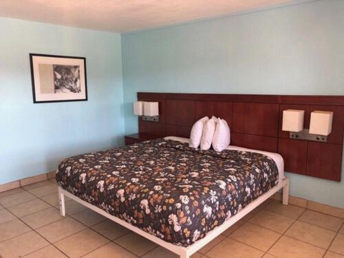 Economy Suites - Housity