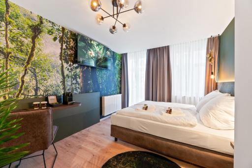 JUNGLE No5 Boutique Hotel - Stuttgart City-Center - Hizvo