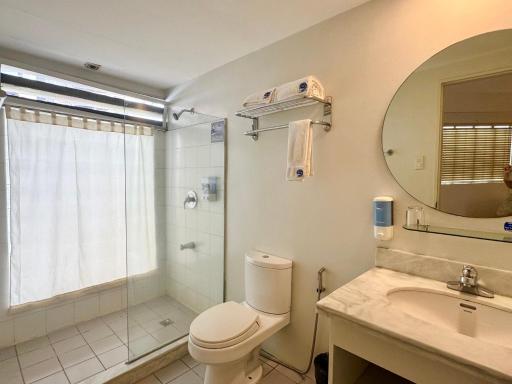 The Clipper House, Poblacion Makati - Housity