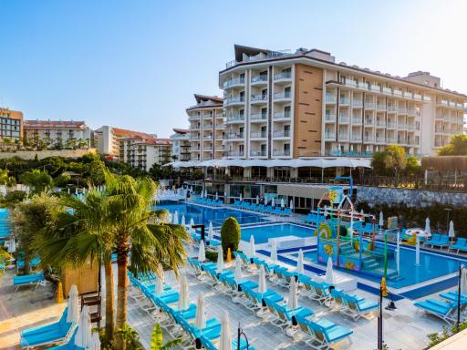 Ramada Resort Kusadasi & Golf - Housity