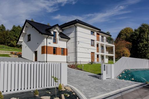 Zacisze pod Chełmem - Housity