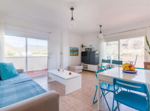 Big & Quiet Apartment Close To The Beach with Elevator - Housity