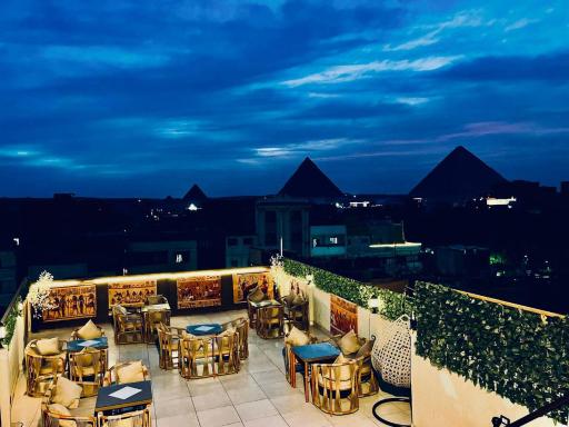 majestic INN pyramids view - Housity