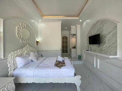 Casa Rani Hotel & Restaurant - Housity