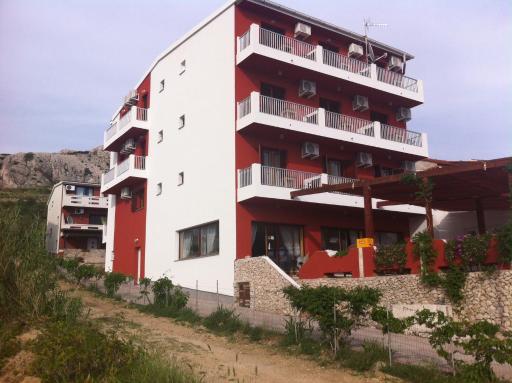 Pansion Laguna - Housity