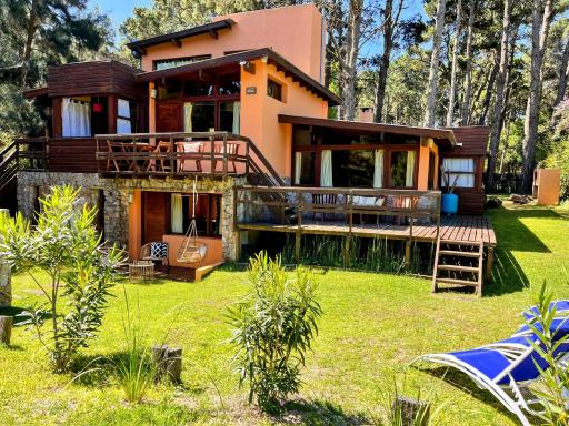 Cabañas Los Castores - Housity