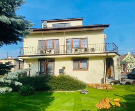 Pokoje go?cinne Anna - Housity