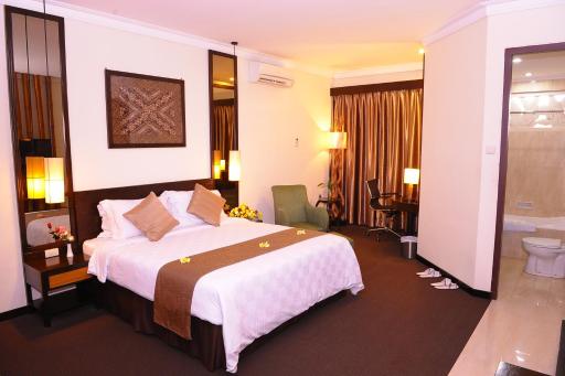 Plaza Hotel Semarang - Housity