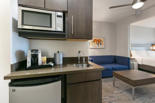 Holiday Inn Express & Suites Amarillo West, an IHG Hotel - Housity
