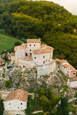Castel Di Luco - Housity