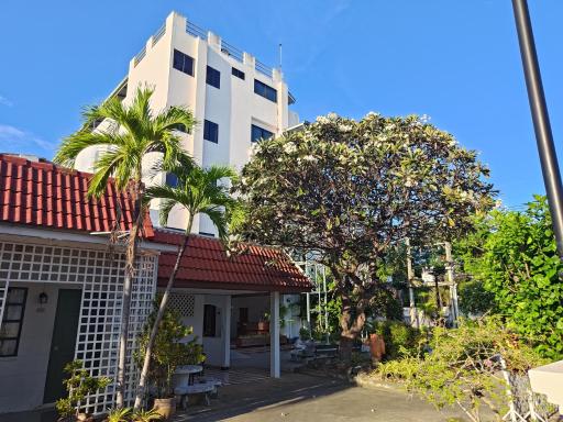 Puangpen Villa Hotel - Housity