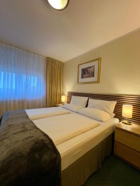 Hotel Residenz Stockstadt - Housity