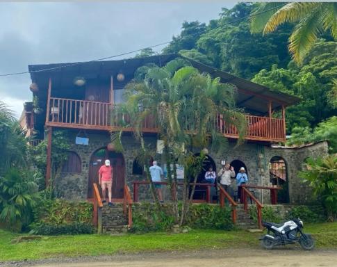 Posada Turística Rocas De Cabo Marzo - Housity