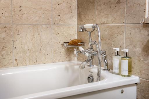 Thorpe Park Hotel and Spa - Housity