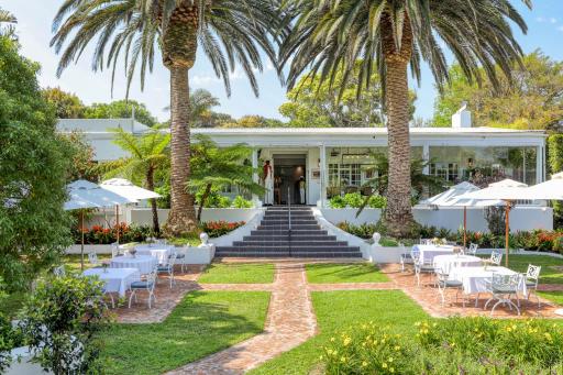 Villa Coloniale Schumacher Luxury Retreat - Housity