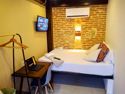 Habitación Recién restaurada - POD A - Housity