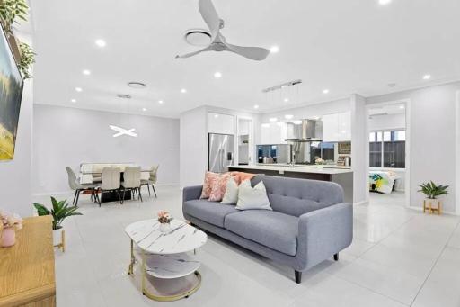 Brand New Single story 5 bedroom house in Marsden Park - Housity