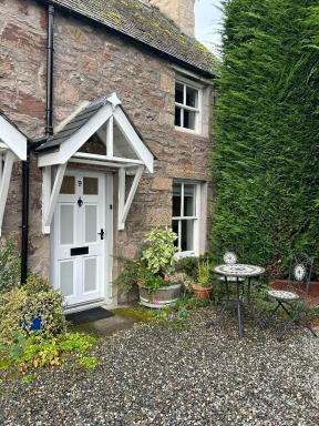 Mercury Holiday Homes - 1 Bedroom Alexander Snug Free Parking - Housity
