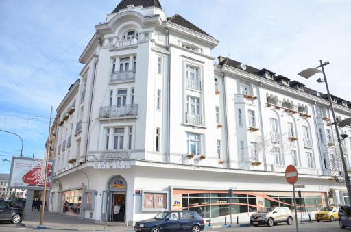 English Apartment - Housity