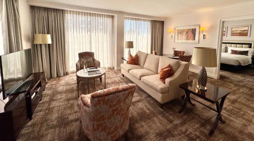 Luxury Residence at Taj Cape Town - Top Corner Apartment with Balcony - Newly Renovated - Housity