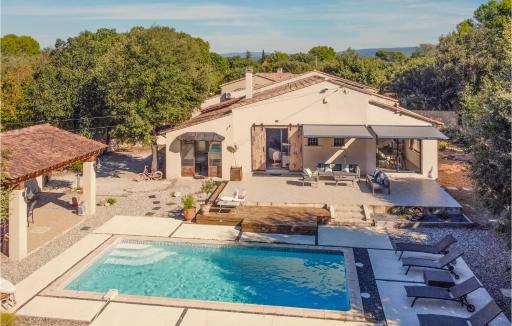 Beautiful Home In Pernes-Les-Fontaines - Housity