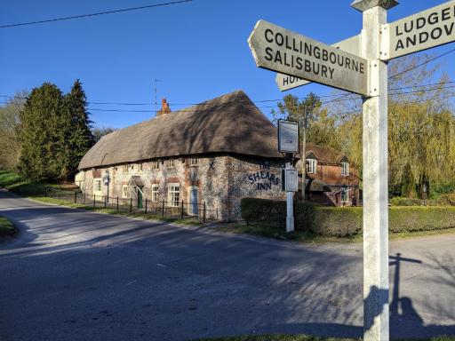 The Shears Inn - Housity