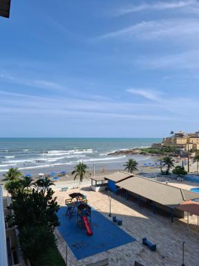 Apartamento, ampla sacada com vista para o mar! - Housity