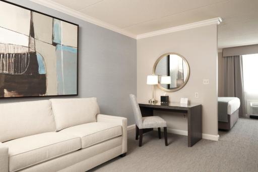 Ethan Allen Hotel - Housity
