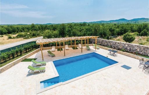 Beautiful Home In Bilisane With Wifi - Housity