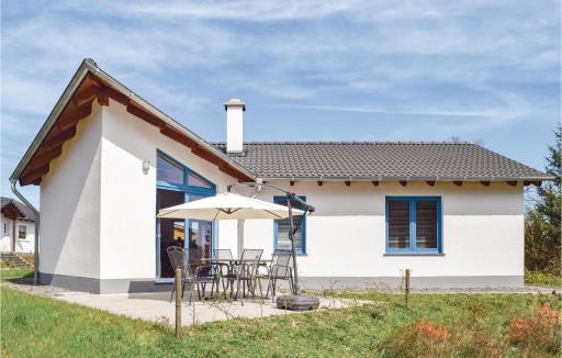 Amazing Home In Gerolstein With Kitchen - Housity
