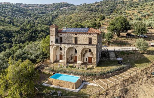 Lovely Home In Prignano Cilento - Housity