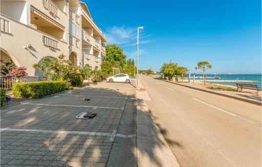 Pet Friendly Apartment In Turanj With Wifi - Housity