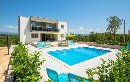 Stunning Home In Ivanbegovina With Wifi - Housity