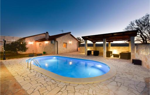Beach Front Home In Pridraga - Housity