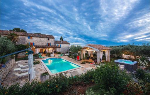 Villa Oleandra - Housity
