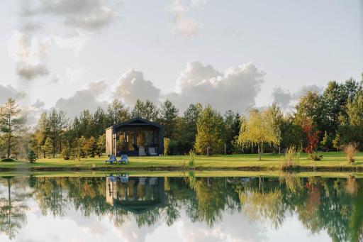 IKnamai - namelis dviems Aistis - Housity