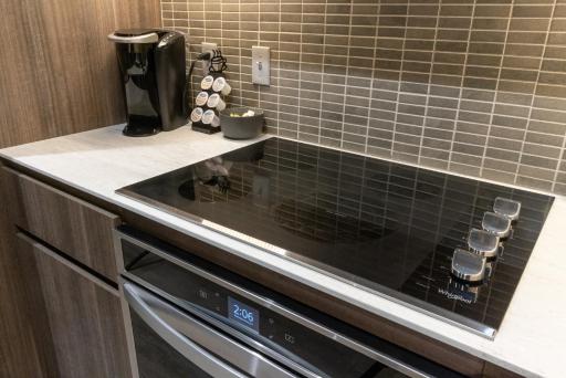 Montvale Hotel - Housity