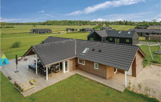 Four-Bedroom Holiday Home In Odder - Housity