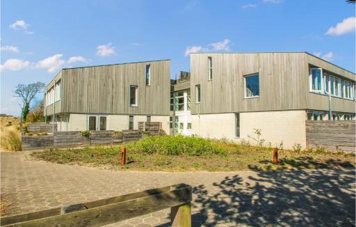 Beachfront Amazing Apartment In Schiermonnikoog - Housity