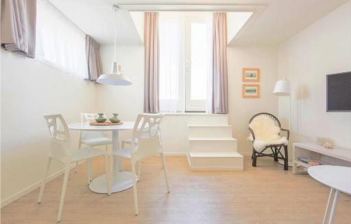 Beachfront Amazing Apartment In Schiermonnikoog - Housity