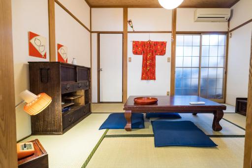Demachi 2 - Housity